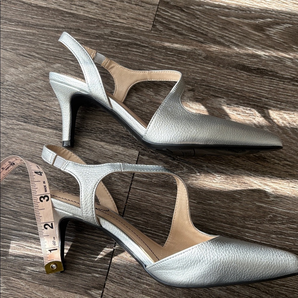 Life Stride Women's Metallic Slingback Heels - Picture 2 of 3